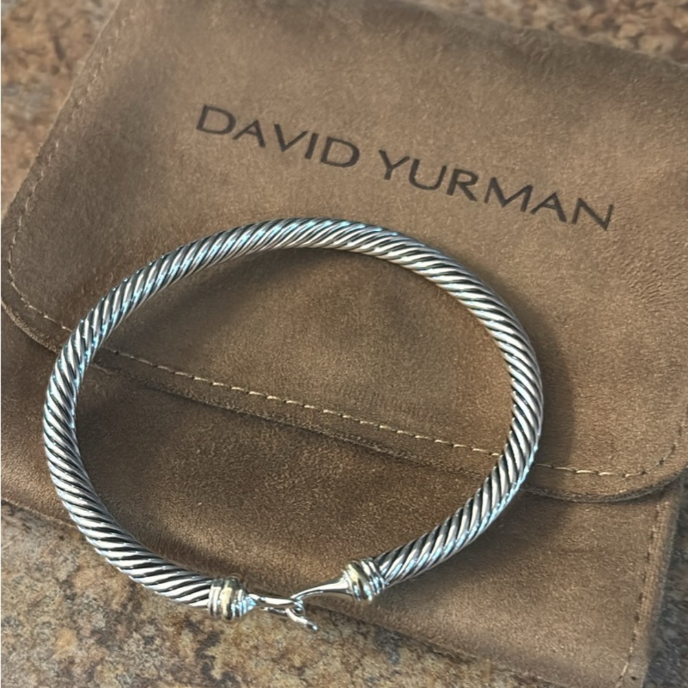 ❤️ Buckle Classic Cable Bracelet 4mm Size Small